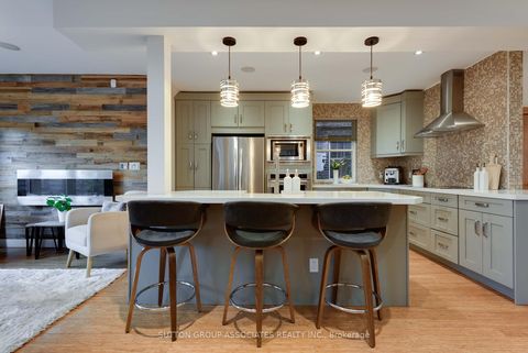 Photo 13 at 136 Arlington Avenue, Cedarvale, Toronto