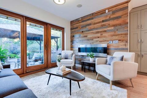 Photo 19 at 136 Arlington Avenue, Cedarvale, Toronto