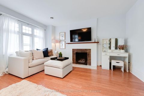Photo 23 at 136 Arlington Avenue, Cedarvale, Toronto