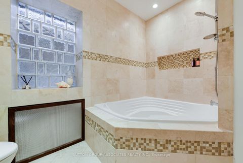 Photo 25 at 136 Arlington Avenue, Cedarvale, Toronto