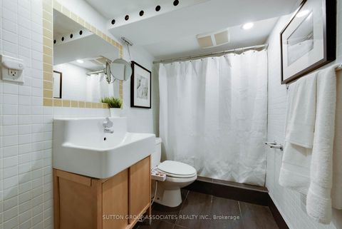 Photo 36 at 136 Arlington Avenue, Cedarvale, Toronto