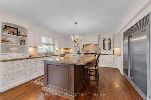 Photo 4 at 93 Fern Valley Crescent, Oak Ridges, Richmond Hill