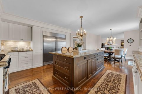 Photo 6 at 93 Fern Valley Crescent, Oak Ridges, Richmond Hill