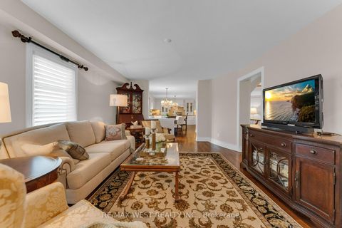 Photo 13 at 93 Fern Valley Crescent, Oak Ridges, Richmond Hill