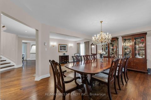 Photo 16 at 93 Fern Valley Crescent, Oak Ridges, Richmond Hill