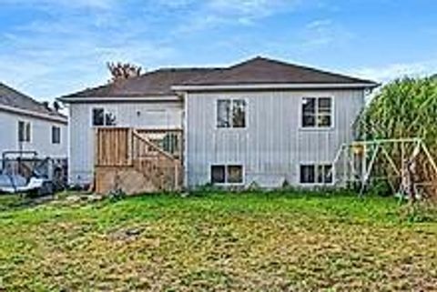 Photo 6 at 267 Spruce Street, Stayner, Clearview