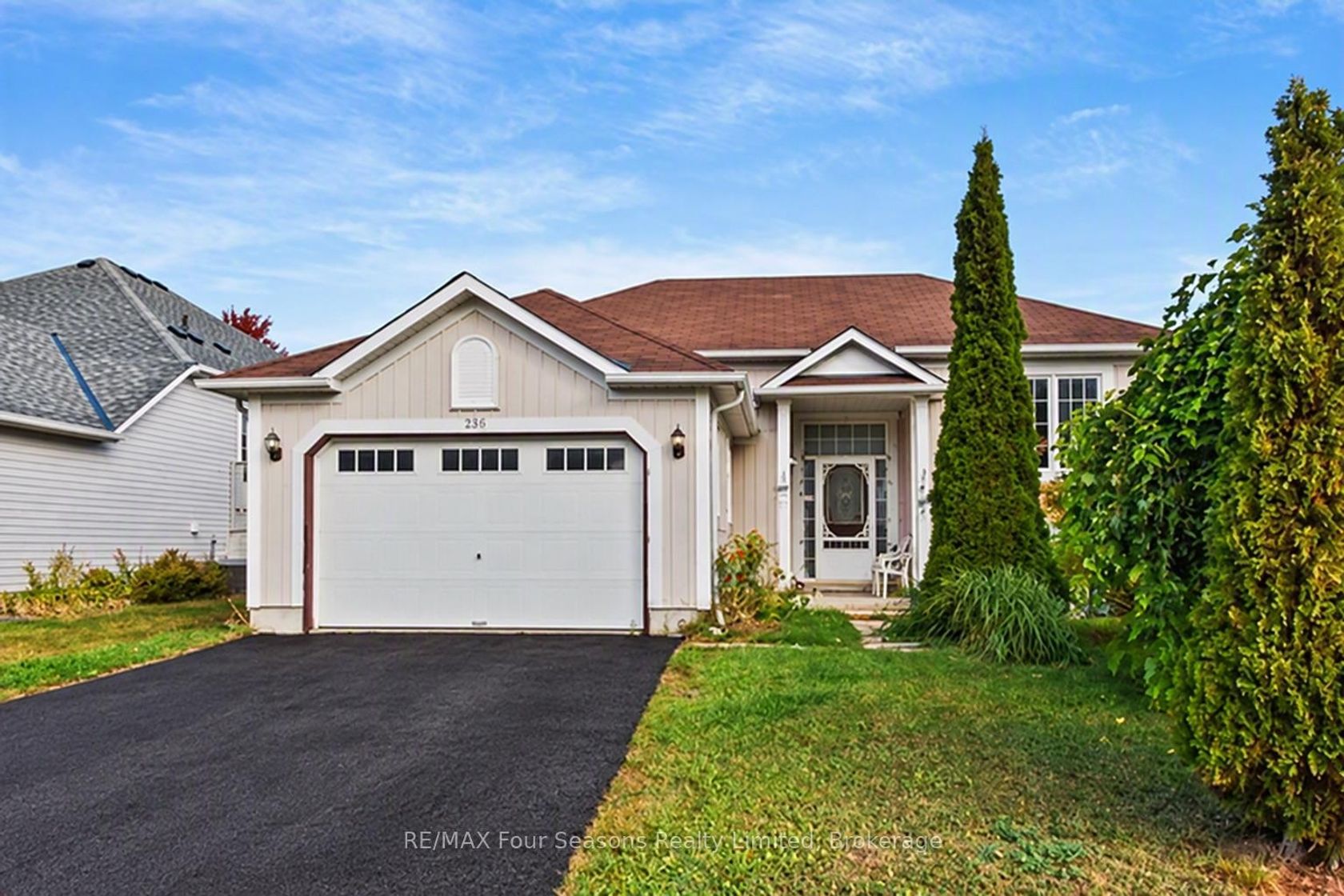 267 Spruce Street, Stayner, Clearview photo number 2