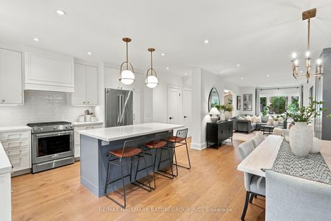 Photo 9 at 162 Chiltern Hill Road, Cedarvale, Toronto