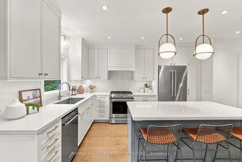 Photo 12 at 162 Chiltern Hill Road, Cedarvale, Toronto