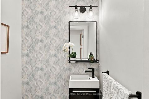 Photo 19 at 162 Chiltern Hill Road, Cedarvale, Toronto