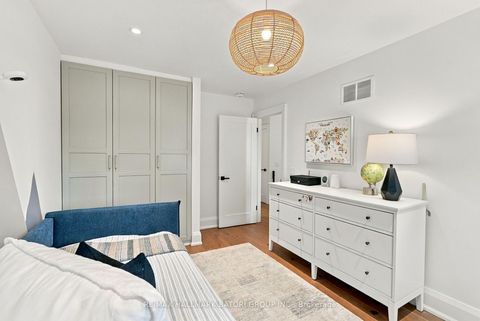 Photo 31 at 162 Chiltern Hill Road, Cedarvale, Toronto