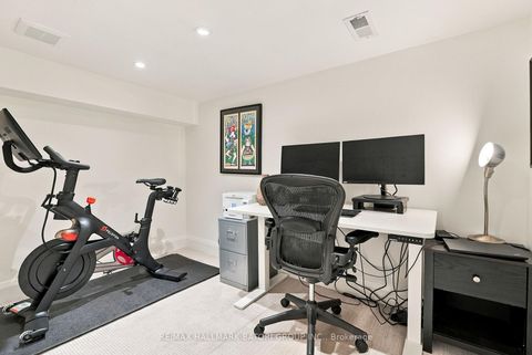 Photo 36 at 162 Chiltern Hill Road, Cedarvale, Toronto