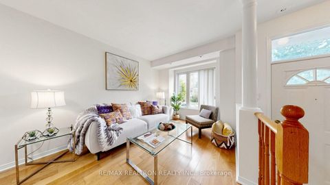 Photo 7 at 610 - 28 Rosebank Drive, Malvern, Toronto