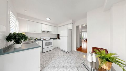 Photo 16 at 610 - 28 Rosebank Drive, Malvern, Toronto