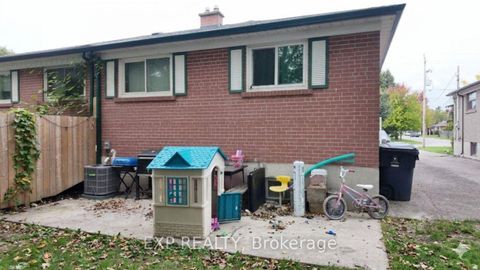 Photo 20 at 23 Chapman Avenue, Parkview, Toronto