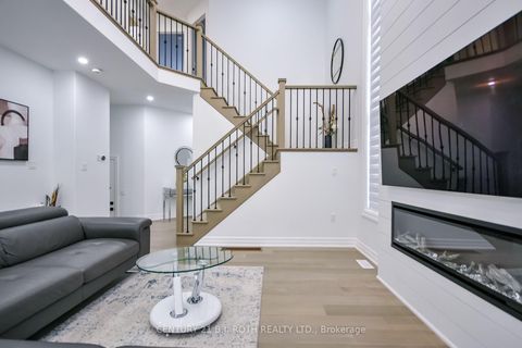 Photo 9 at 41 Auburn Court, Ardagh, Barrie