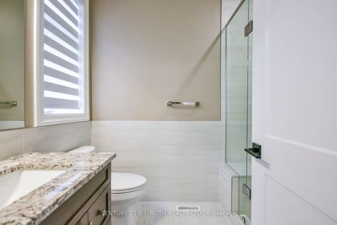 Photo 12 at 41 Auburn Court, Ardagh, Barrie
