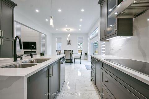 Photo 15 at 41 Auburn Court, Ardagh, Barrie