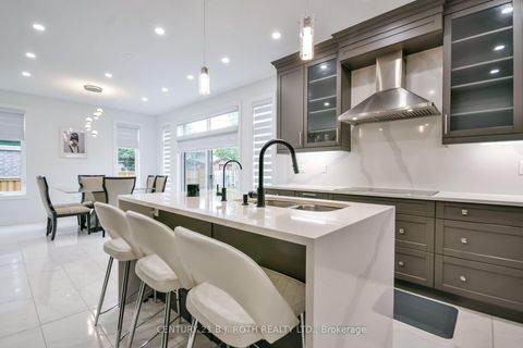 Photo 18 at 41 Auburn Court, Ardagh, Barrie