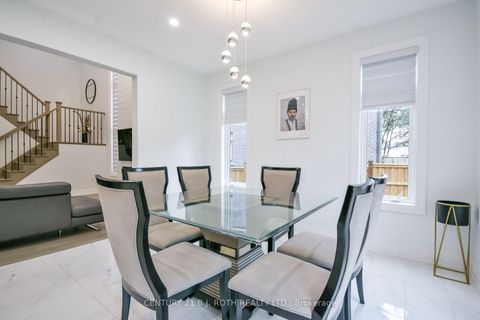 Photo 20 at 41 Auburn Court, Ardagh, Barrie