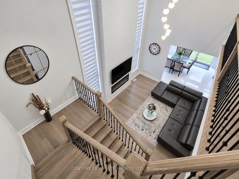 Photo 24 at 41 Auburn Court, Ardagh, Barrie