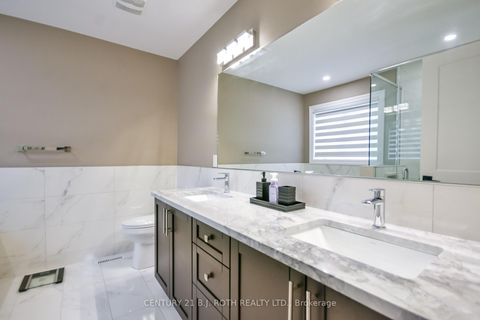 Photo 35 at 41 Auburn Court, Ardagh, Barrie