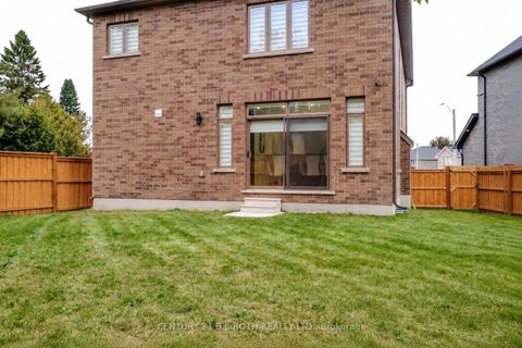 Photo 38 at 41 Auburn Court, Ardagh, Barrie