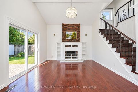 Photo 7 at 3 Longbow Square, Steeles, Toronto