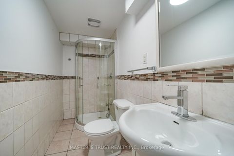 Photo 22 at 3 Longbow Square, Steeles, Toronto