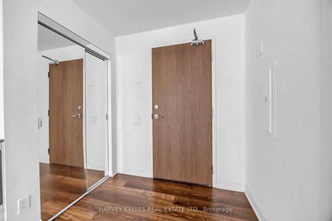 Photo 3 at 608 - 90 Queens Wharf Road, Waterfront Communities C1, Toronto