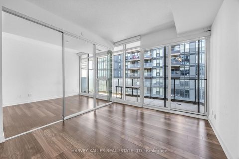 Photo 8 at 608 - 90 Queens Wharf Road, Waterfront Communities C1, Toronto
