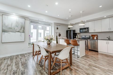 Photo 13 at 36 - 70 Eastwood Park Garden, Long Branch, Toronto