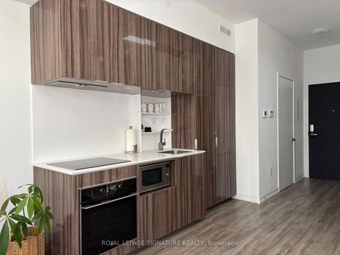 Photo 3 at 721 - 77 Shuter Street, Yonge Corridor, Toronto