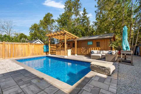 Photo 1 at 44 Knicely Road, Painswick North, Barrie