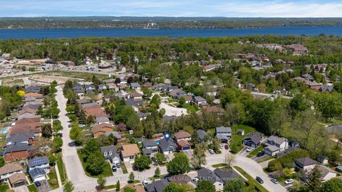 Photo 2 at 44 Knicely Road, Painswick North, Barrie