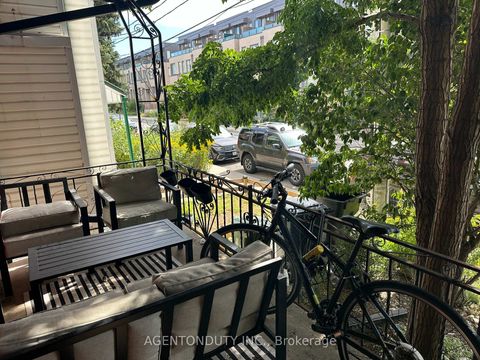 Photo 2 at 51 Perth Avenue, Dufferin Grove, Toronto
