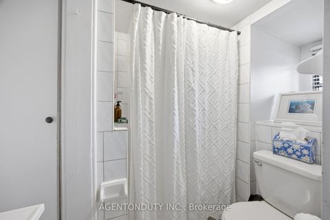 Photo 12 at 51 Perth Avenue, Dufferin Grove, Toronto