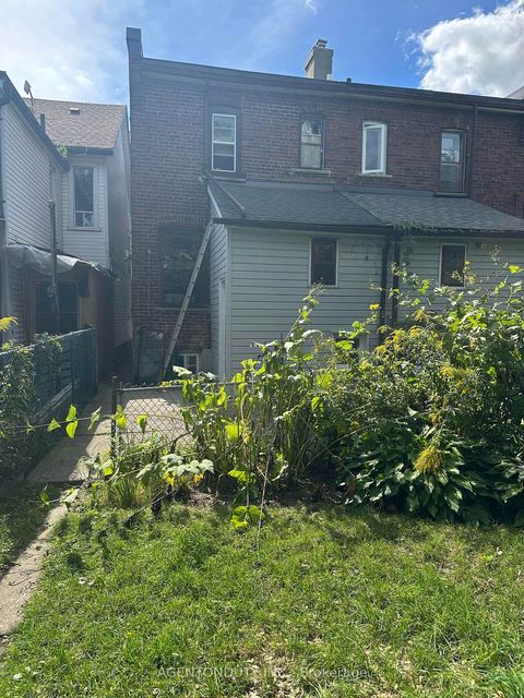 Photo 29 at 51 Perth Avenue, Dufferin Grove, Toronto