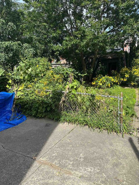 Photo 30 at 51 Perth Avenue, Dufferin Grove, Toronto