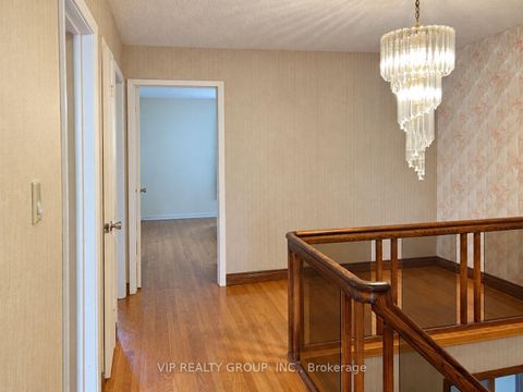 Photo 14 at 69 Yatesbury Road, Steeles, Toronto