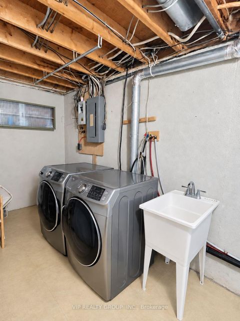 Photo 23 at 69 Yatesbury Road, Steeles, Toronto