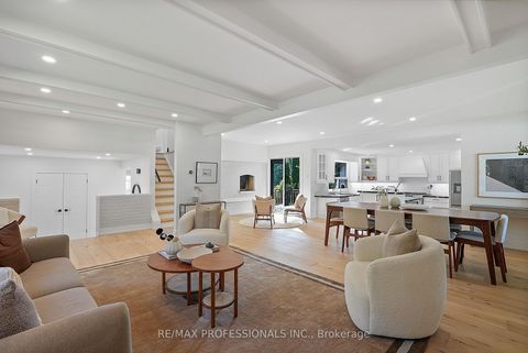 Photo 6 at 15 Bell Royal Court, Humber Valley, Toronto