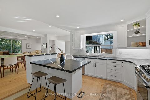 Photo 16 at 15 Bell Royal Court, Humber Valley, Toronto