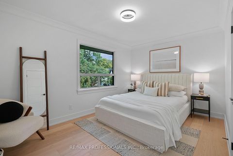 Photo 25 at 15 Bell Royal Court, Humber Valley, Toronto