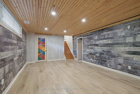 Photo 35 at 15 Bell Royal Court, Humber Valley, Toronto