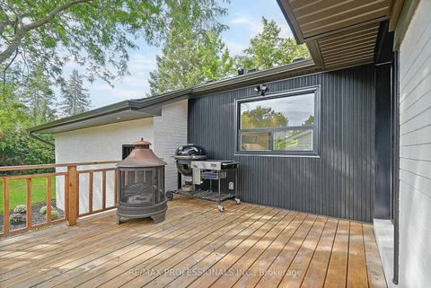 Photo 41 at 15 Bell Royal Court, Humber Valley, Toronto