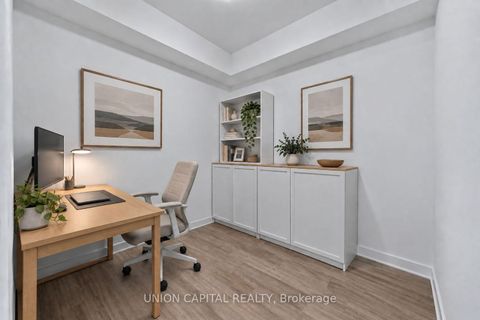 Photo 3 at 609 - 70 Princess Street, Waterfront Communities C8, Toronto