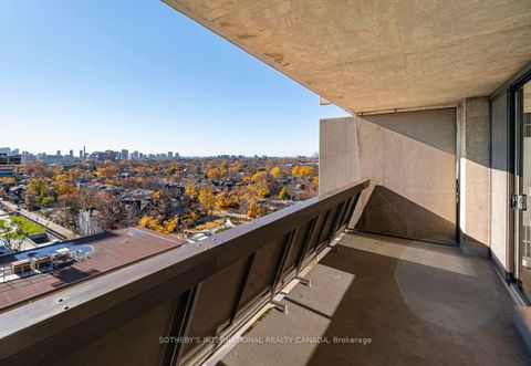 Photo 11 at 1004 - 720 Spadina Avenue, University, Toronto