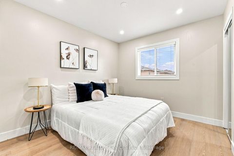 Photo 26 at 6 Scarbell Drive, Highland Creek, Toronto