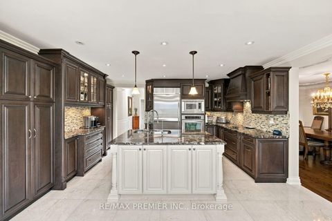 Photo 16 at 98 Cairnburg Place, Islington Woods, Vaughan